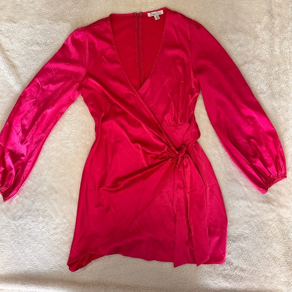 Channel your inner Barbie 👛 - Picture 3 of 4